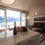 Looklake 